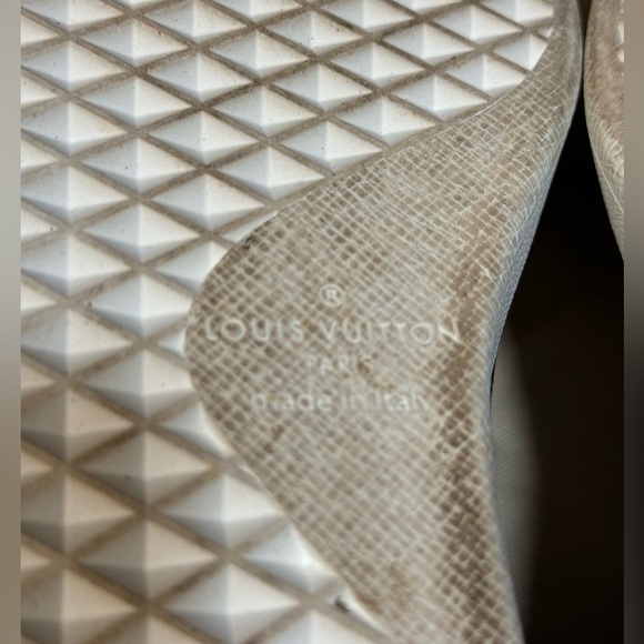 louis vuitton sneaker shoes for men. size 9UK 10 US in black color, used 4 times - Picture 11 of 12